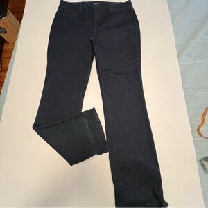 NYDJ Marilyn Straight jeans. (1020)